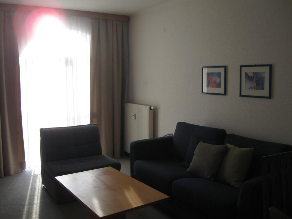 Holiday Apartments Warmbad Villach Kamer foto