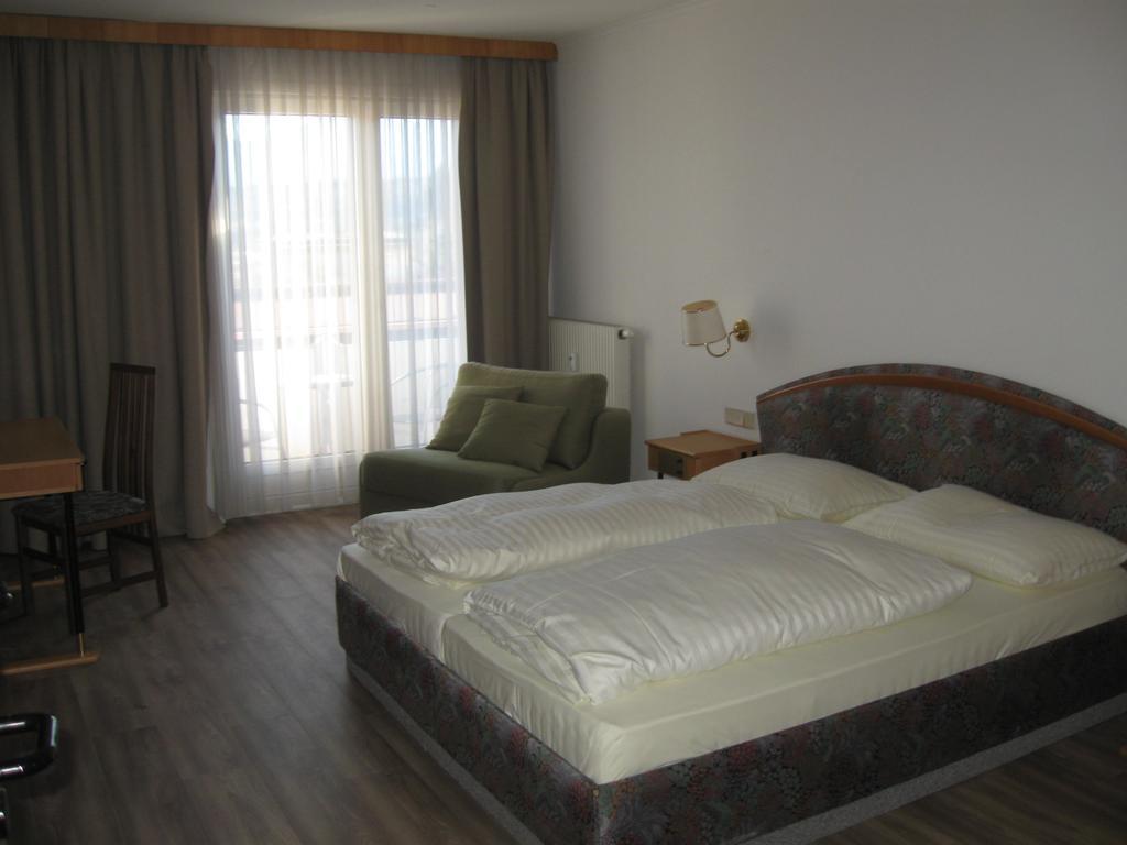 Holiday Apartments Warmbad Villach Buitenkant foto