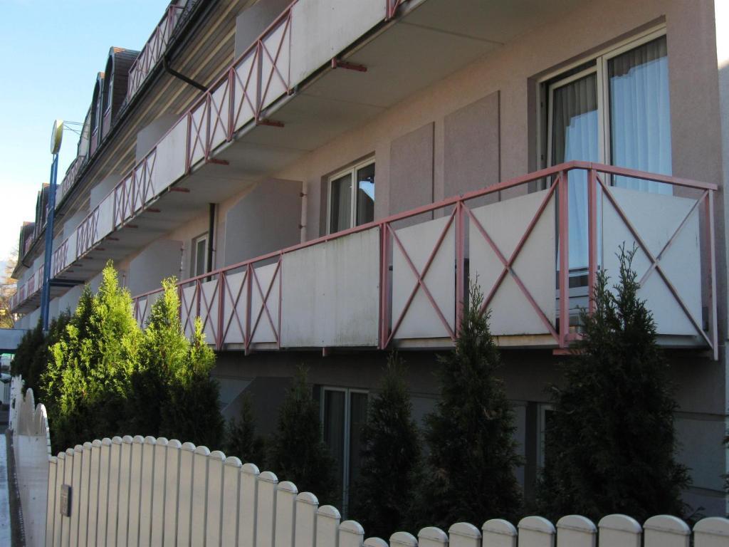 Holiday Apartments Warmbad Villach Buitenkant foto